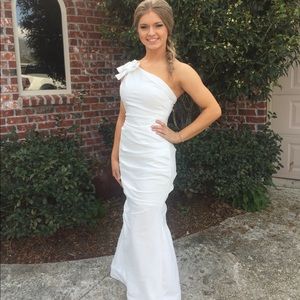 Teri Jon Prom Dress (NO STAINS OR TEARS)